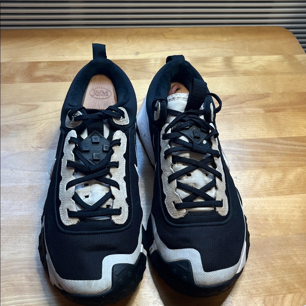 Black and Cream Chunky Nike  Sneaker